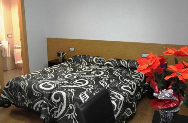 Image of Hostal Don Rodrigo ⭑⭑, pilgrim accommodation in Zamora (Levante)