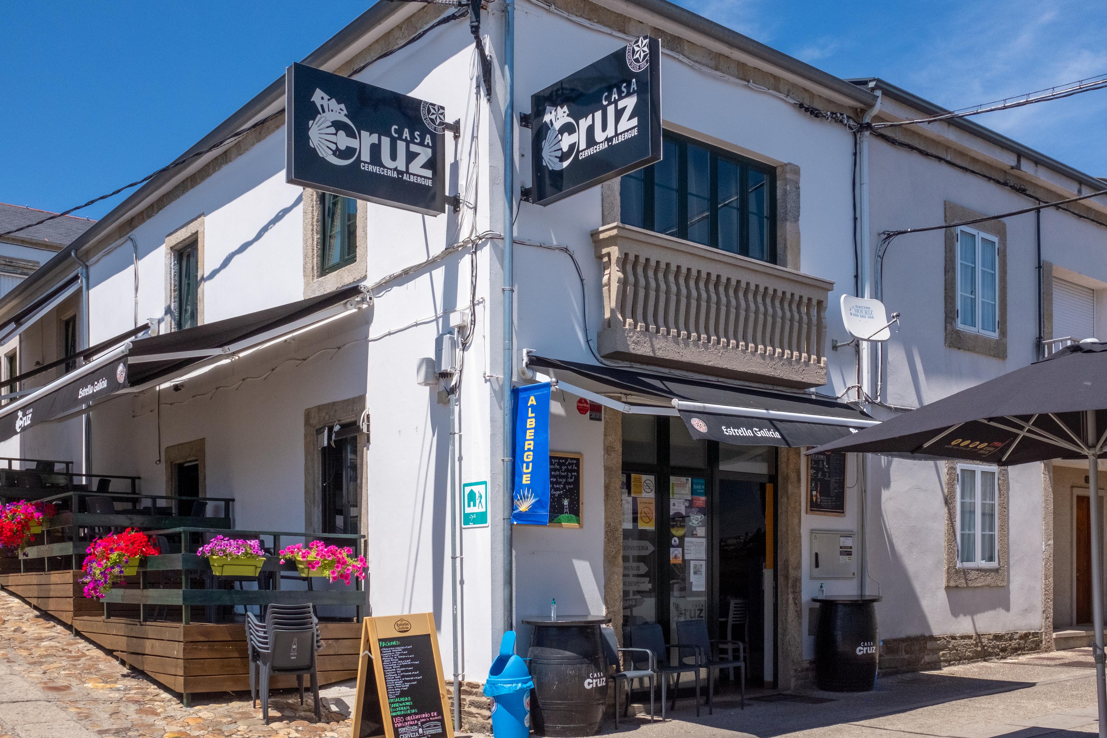 Image of Albergue Casa Cruz, pilgrim accommodation in Portomarín