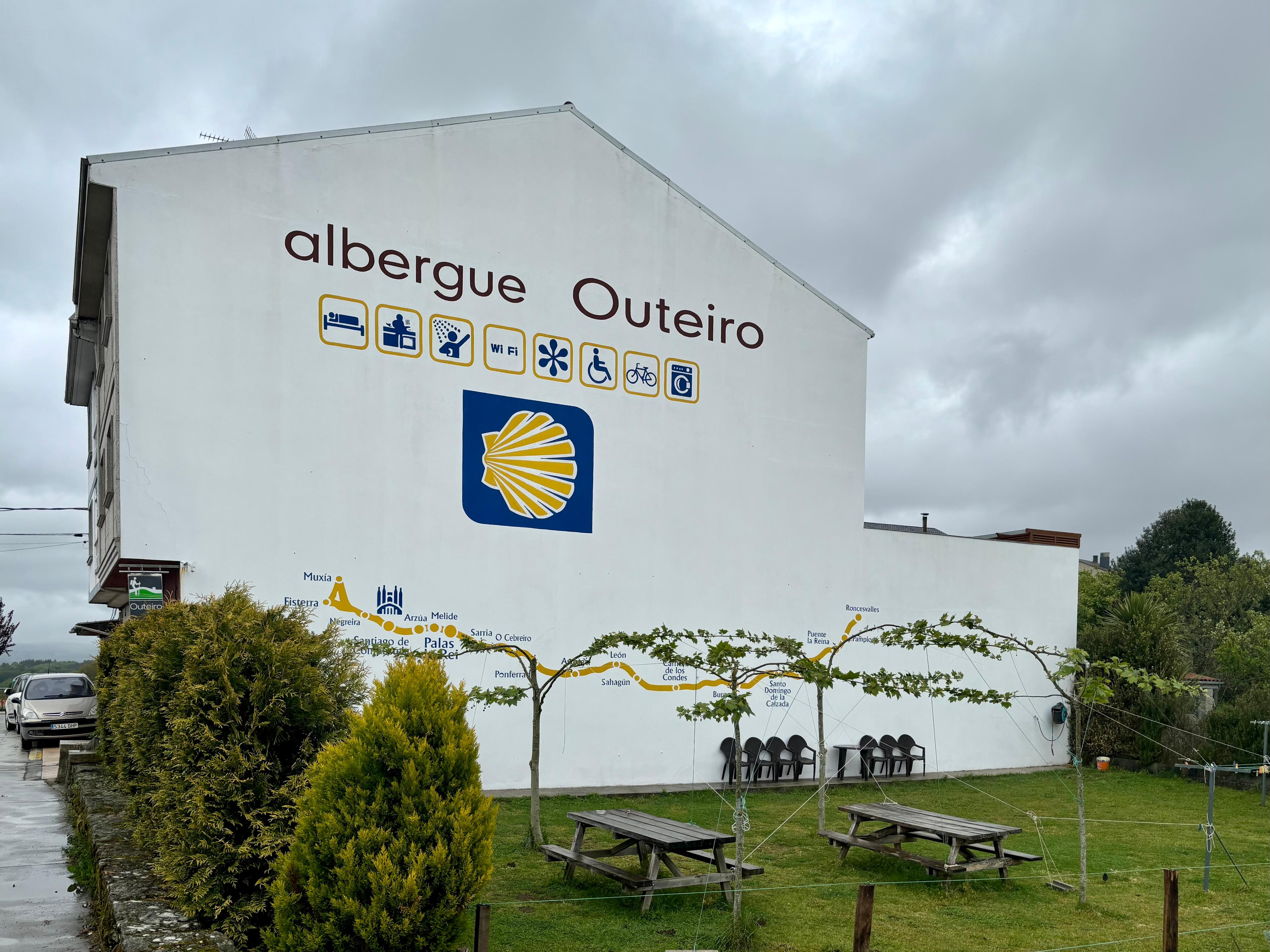Image of Albergue Outeiro, pilgrim accommodation in Palas de Rei