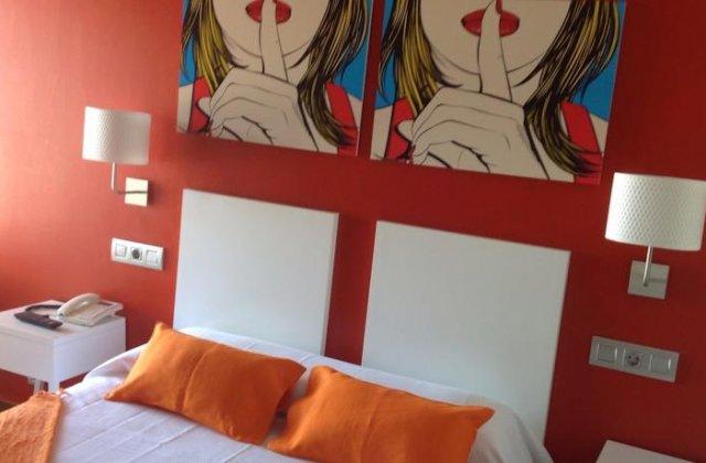 Camino de Santiago Accommodation: Hostal Mariquito