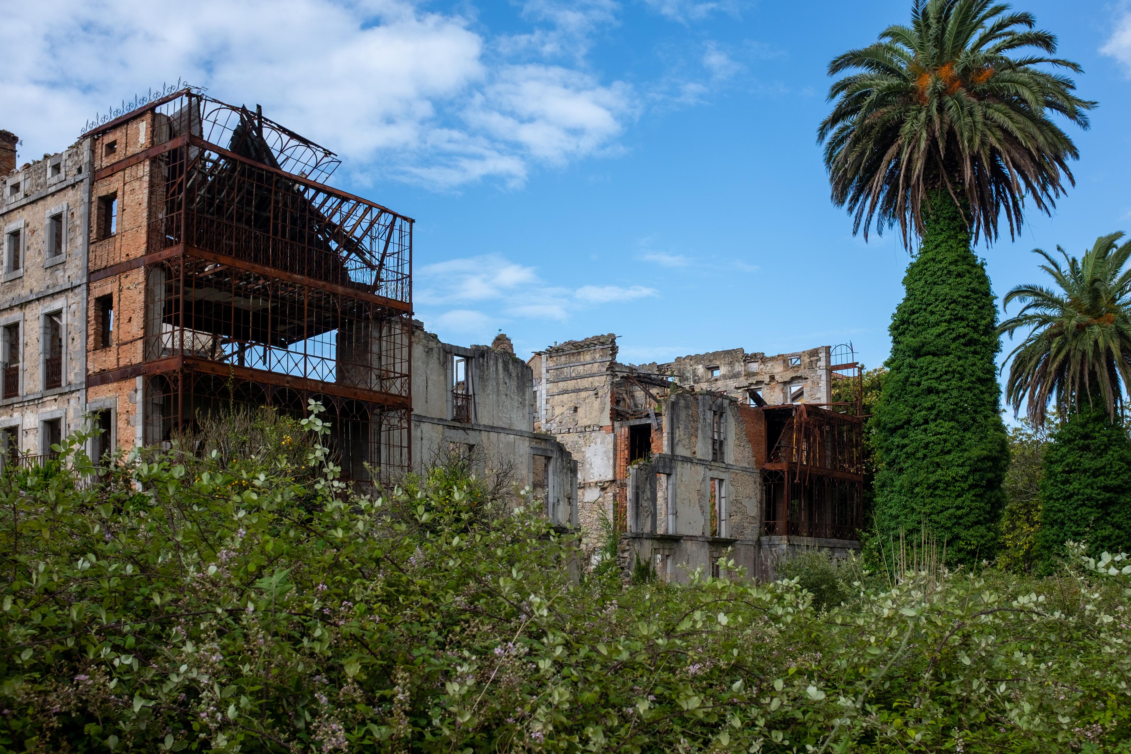 Scenic view of La Franca on the Camino del Norte