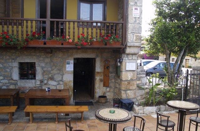 Camino de Santiago Accommodation: Albergue de peregrinos Santa Marina