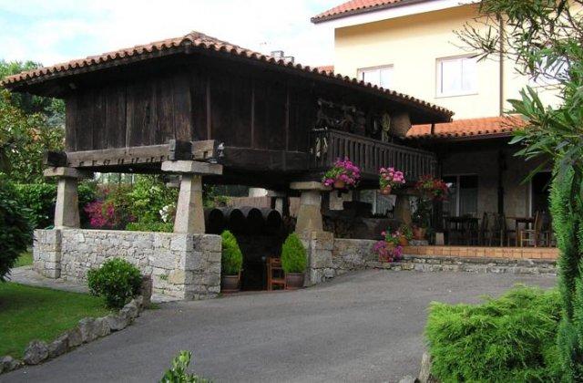 View of Hotel Entreviñes ⭑⭑