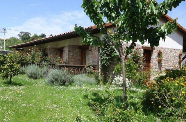 Camino de Santiago Accommodation: Hotel Morán Playa ⭑⭑⭑