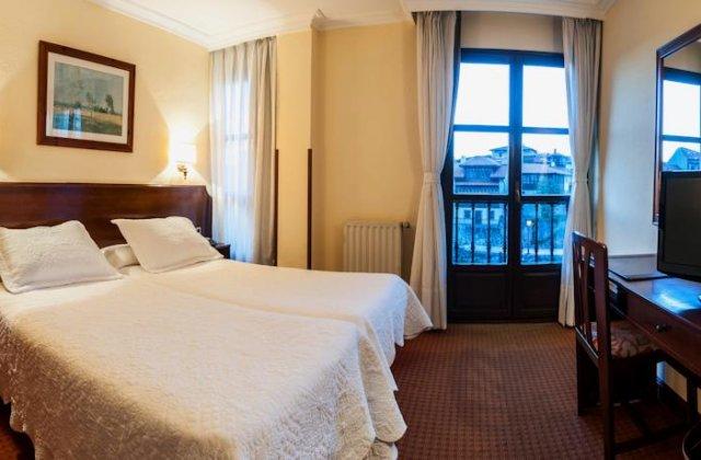 View of Hotel Las Rocas ⭑⭑⭑