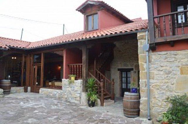 Camino de Santiago Accommodation: Posada Condado de la Mota ⭑⭑⭑