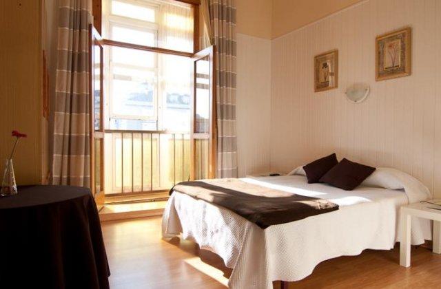 Camino de Santiago Accommodation: Plaza Pombo B&B ⭑⭑⭑