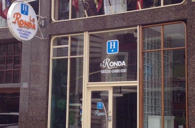 Camino de Santiago Accommodation: Hotel La Ronda ⭑