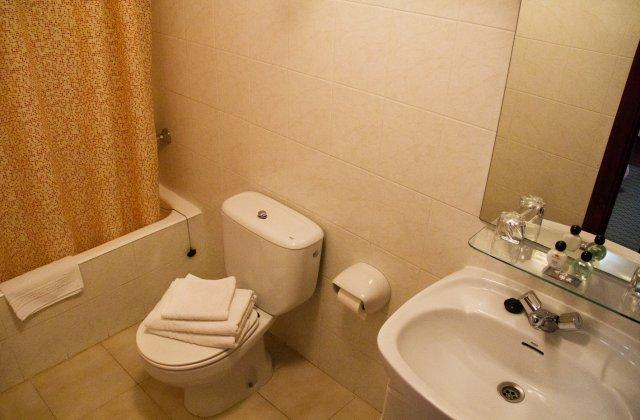 Camino de Santiago Accommodation: Pensión Getariano ⭑⭑