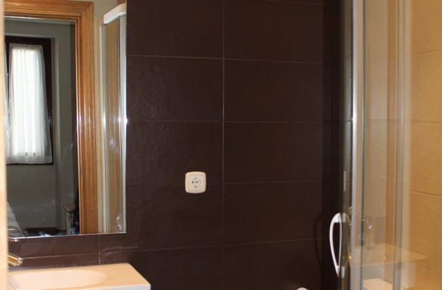 Camino de Santiago Accommodation: Pensión Lagunak ⭑⭑