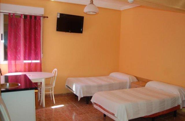 Camino de Santiago Accommodation: Pensión Bowling