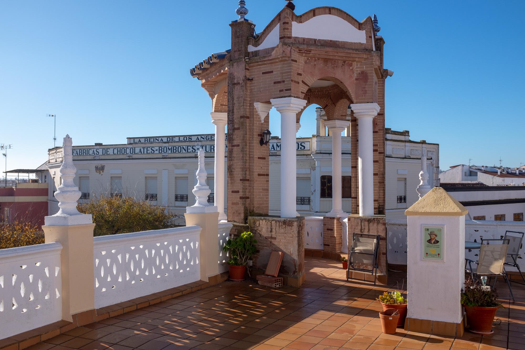 Camino de Santiago Accommodation: Albergue de Peregrinos Van Gogh Zafra