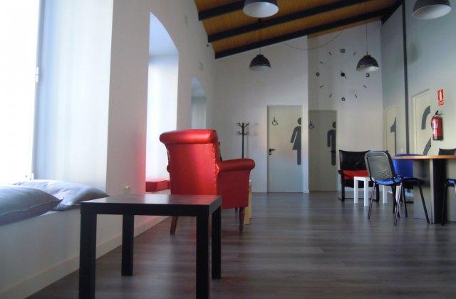Camino de Santiago Accommodation: Albergue Turístico Hostel Cañaveral