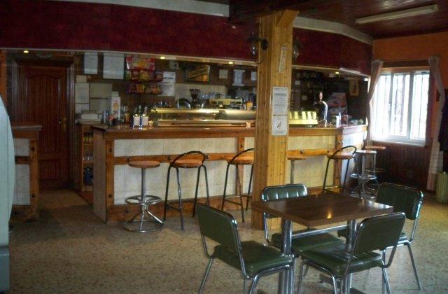 Camino de Santiago Accommodation: Albergue La Trucha