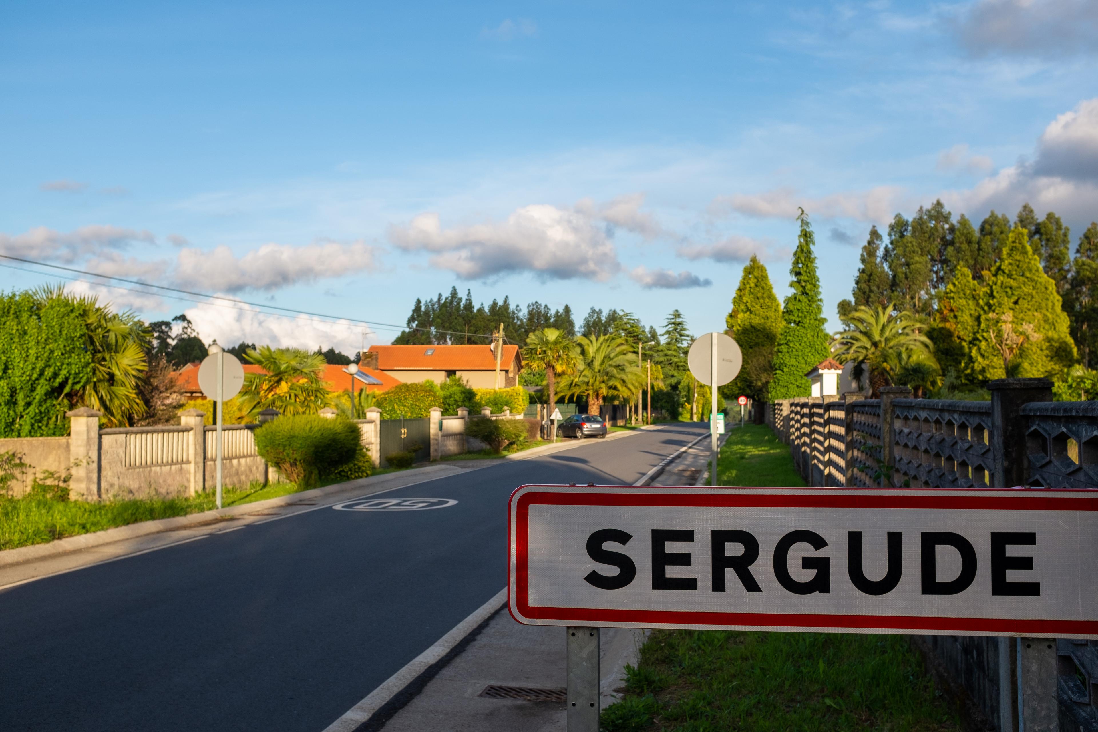 Scenic view of Sergude on the Camino Inglés