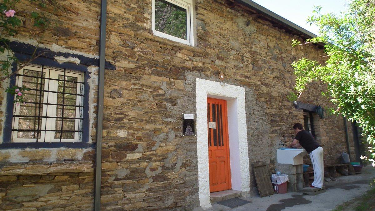 Camino de Santiago Accommodation: Refugio Pequeno Potala