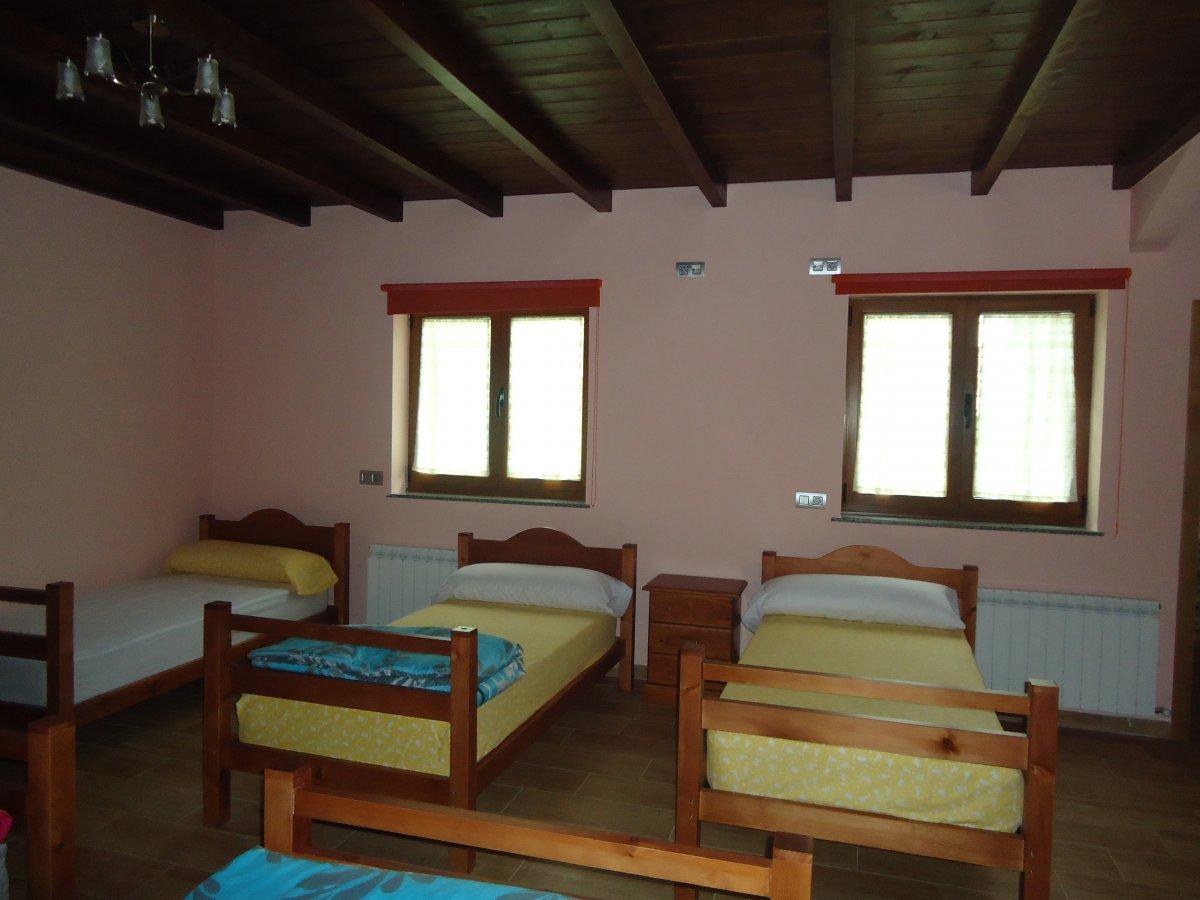 Camino de Santiago Accommodation: Albergue O Cruceiro