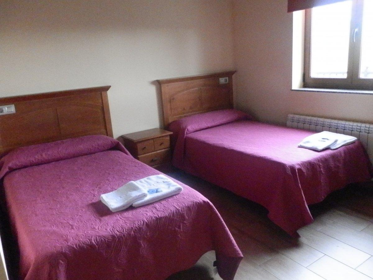 Camino de Santiago Accommodation: Albergue O Cruceiro