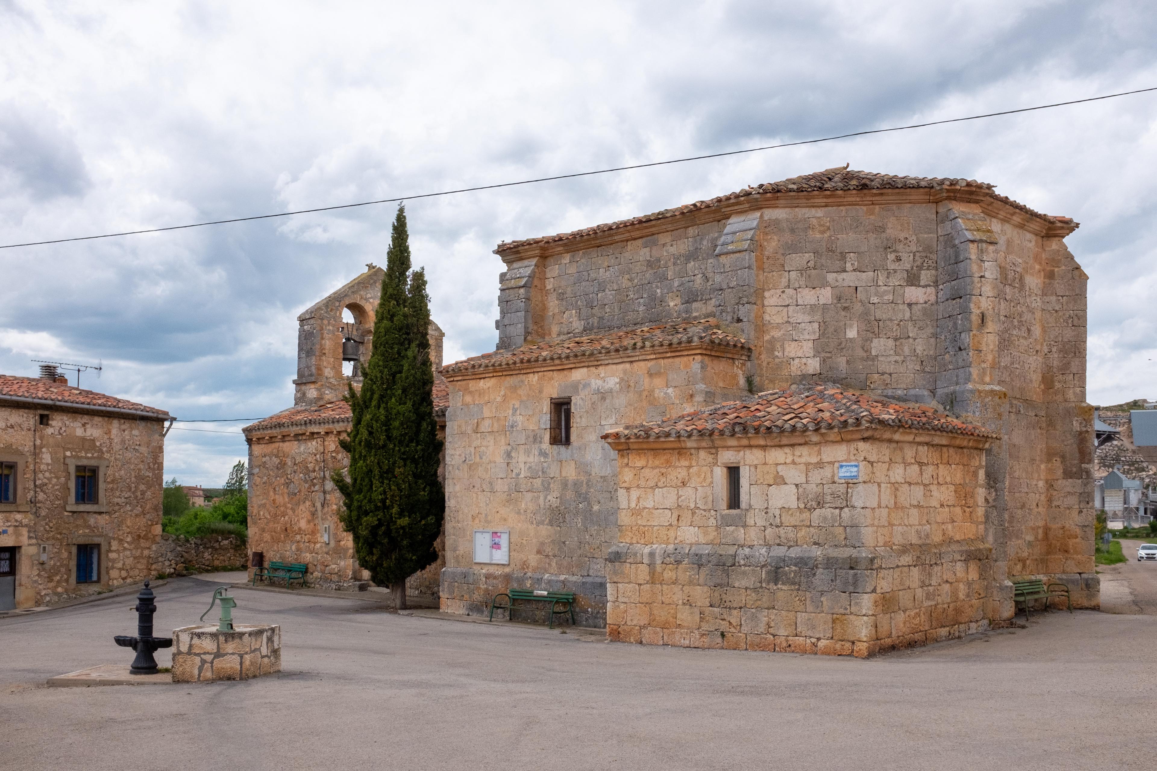 Scenic view of Los Ausines on the San Olav