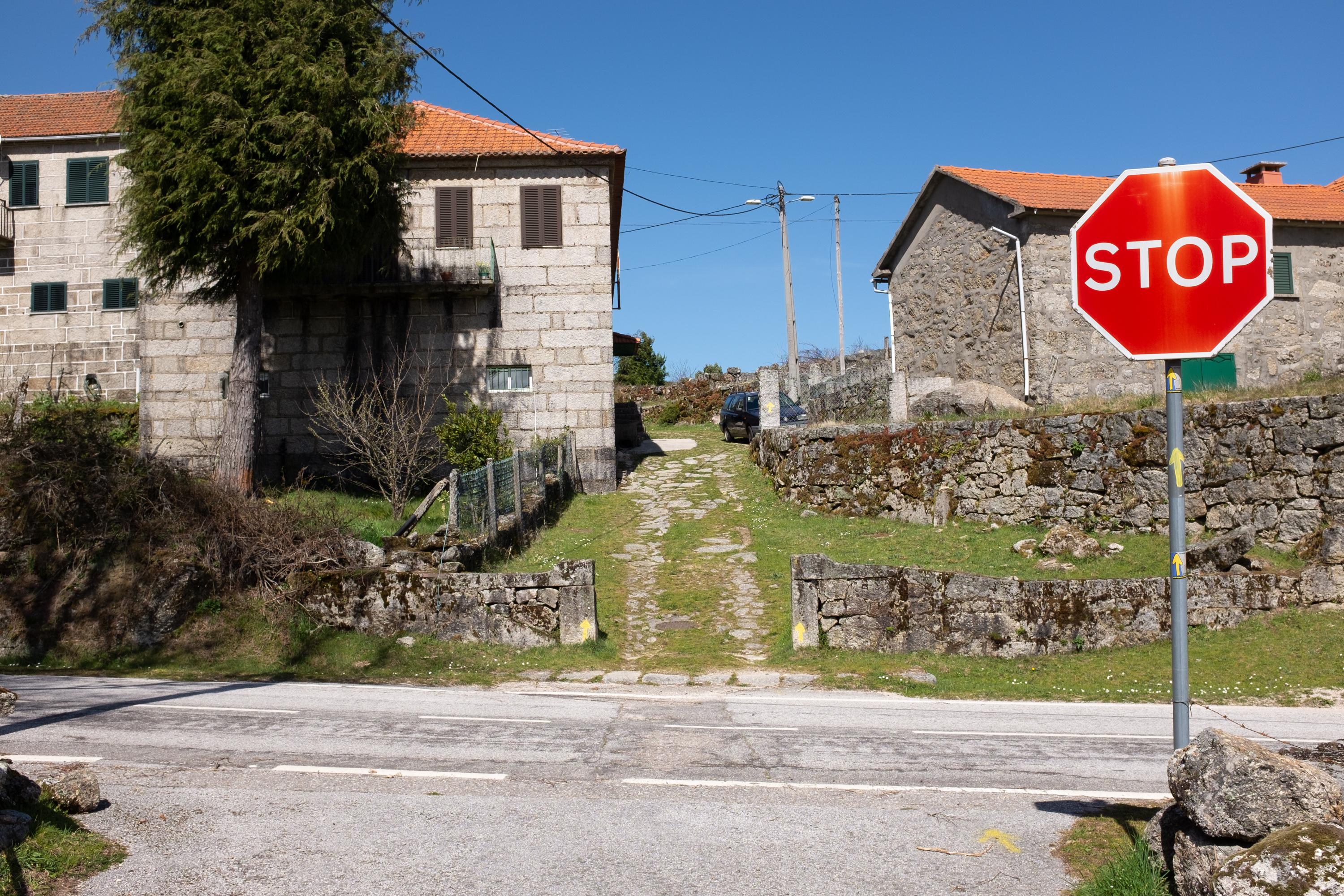 Scenic view of Portelinha on the Caminho da Geira e dos Arrieros