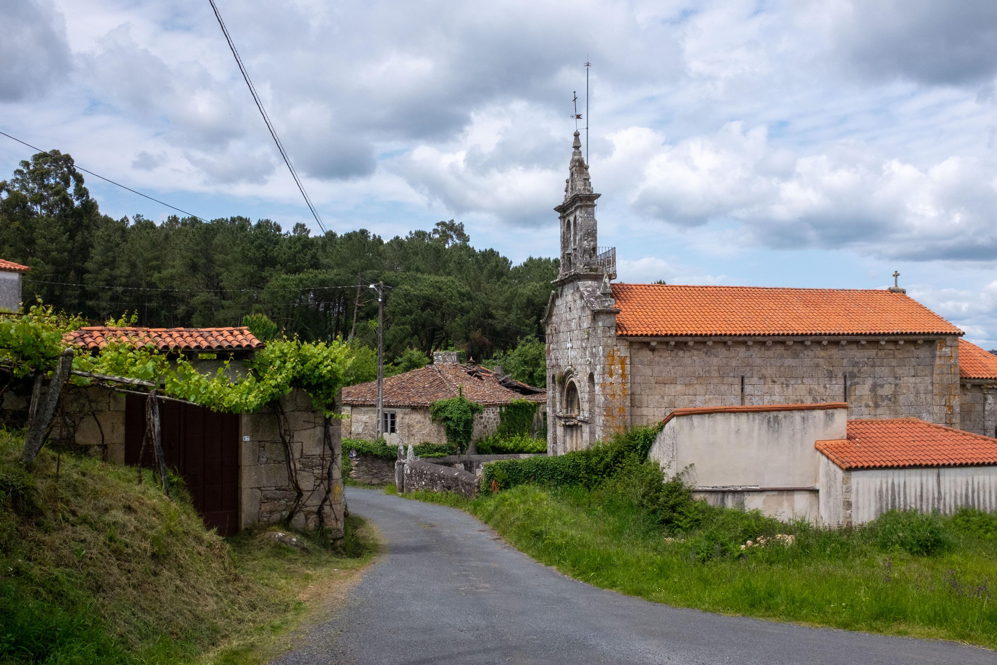 Scenic view of Dornelas on the Camino Francés