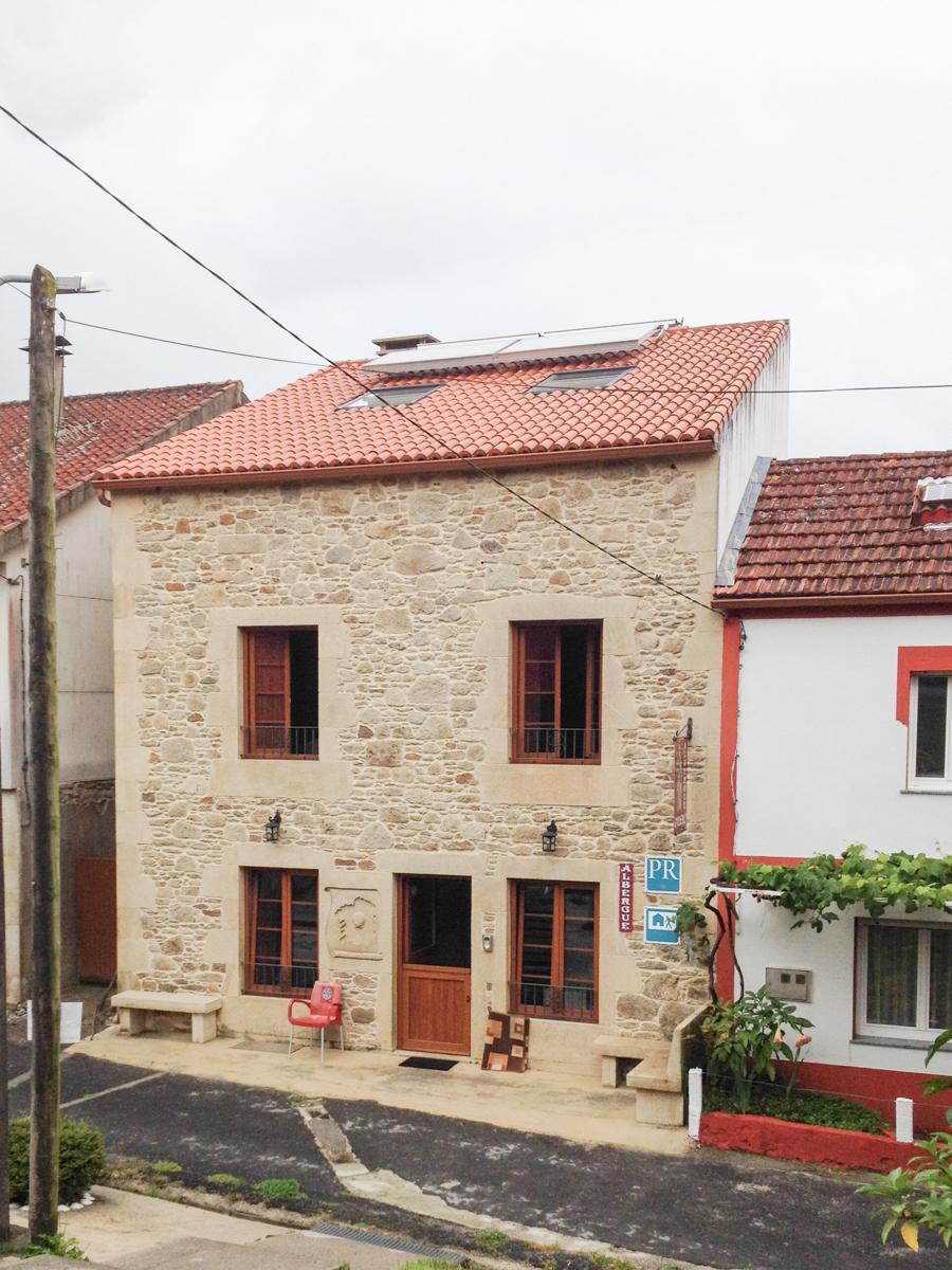 Camino de Santiago Accommodation: Albergue O Rueiro
