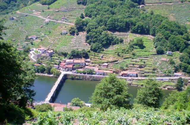 Scenic view of Belasar on the Camino Francés