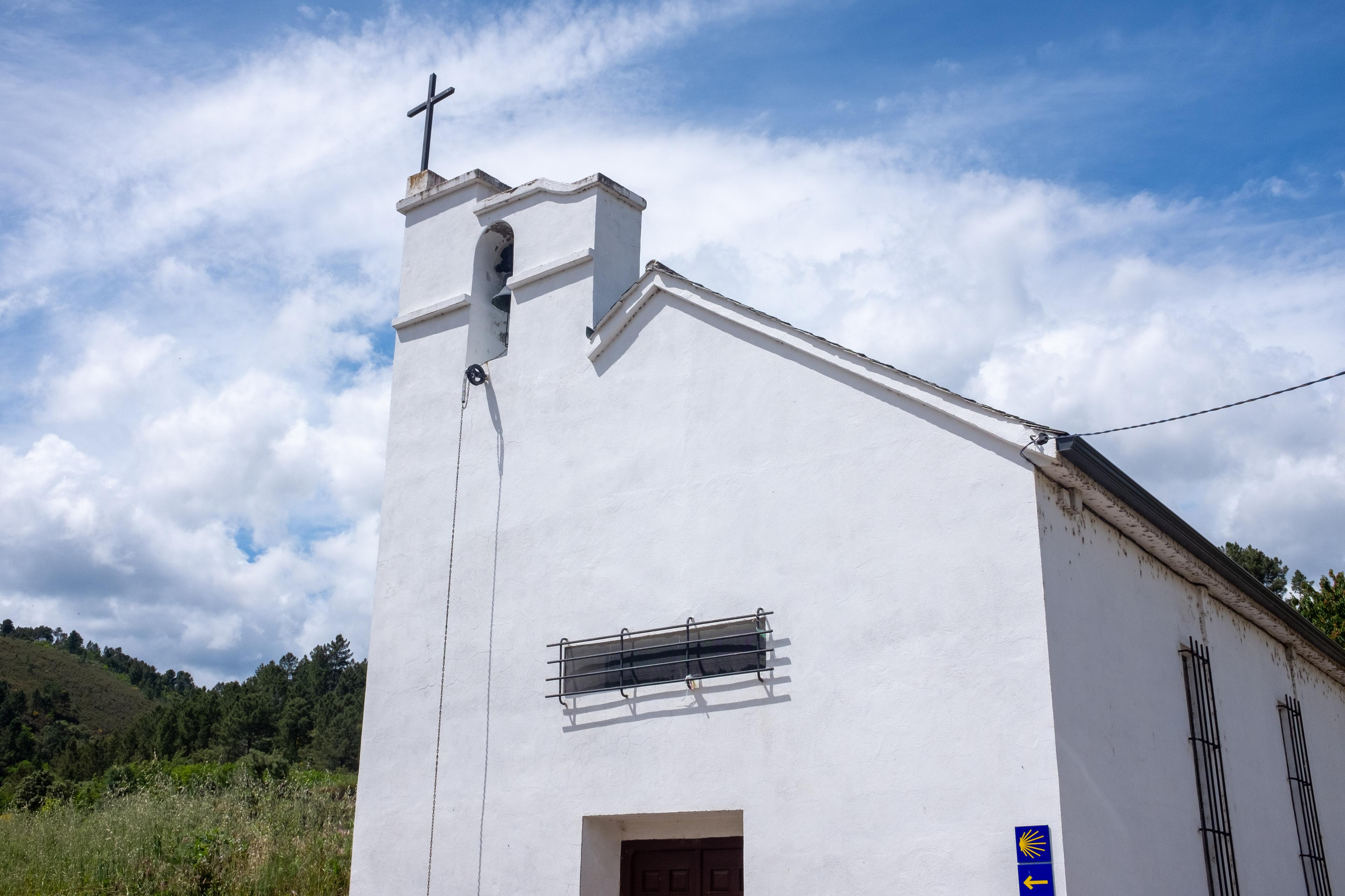 Scenic view of Pumares on the Camino Francés