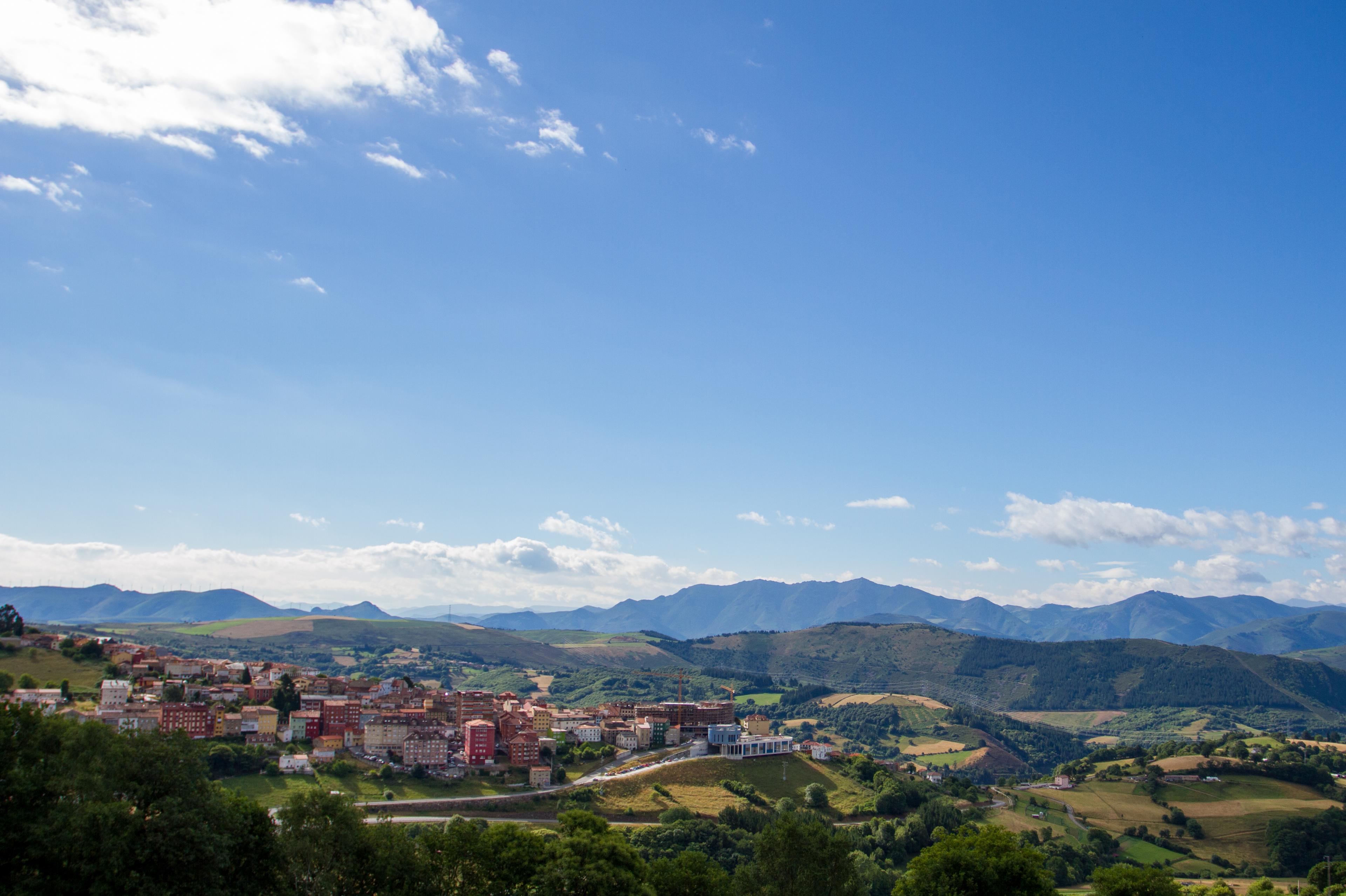 Scenic view of Tineo on the Camino del Norte