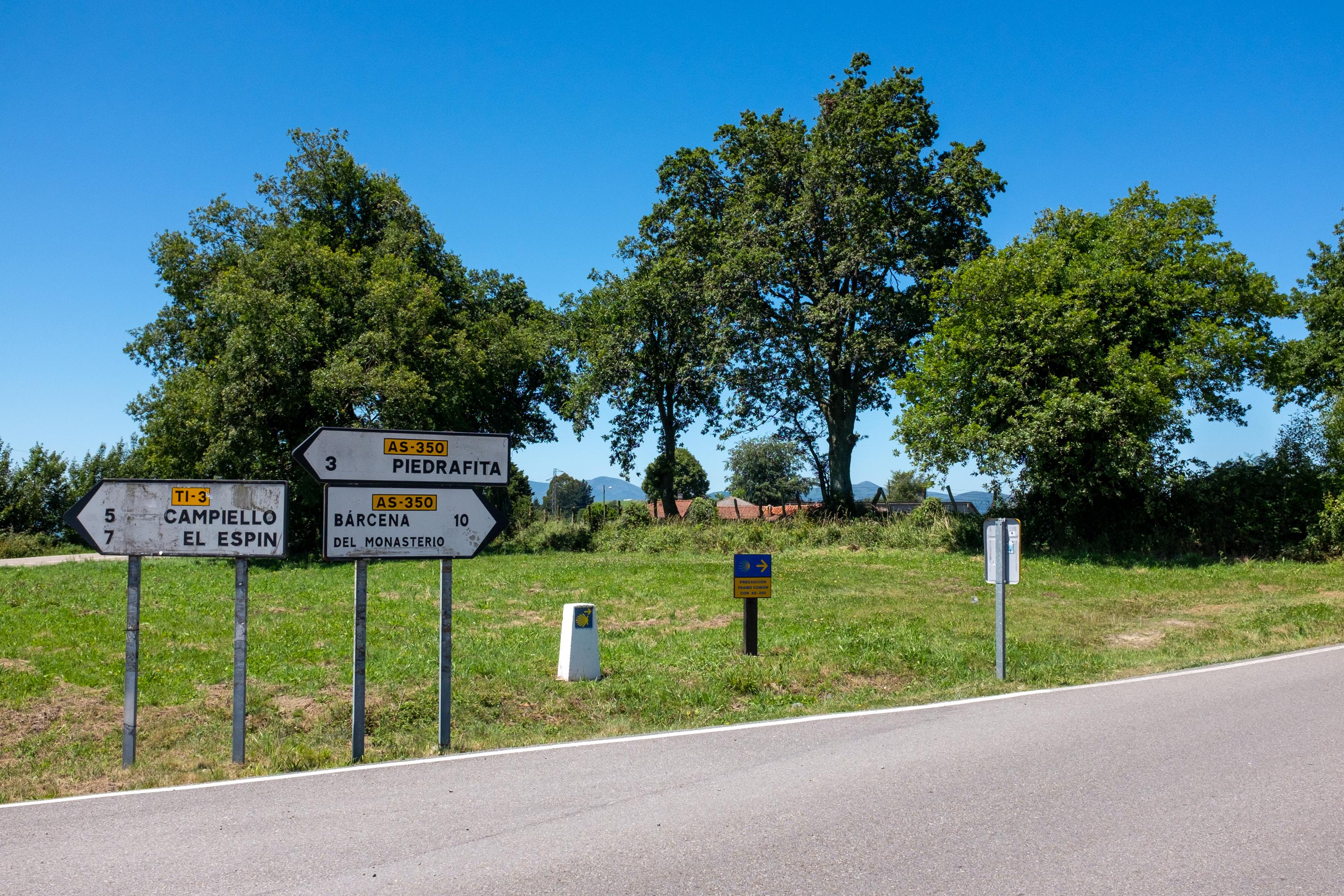 Scenic view of Piedratecha on the Camino del Norte