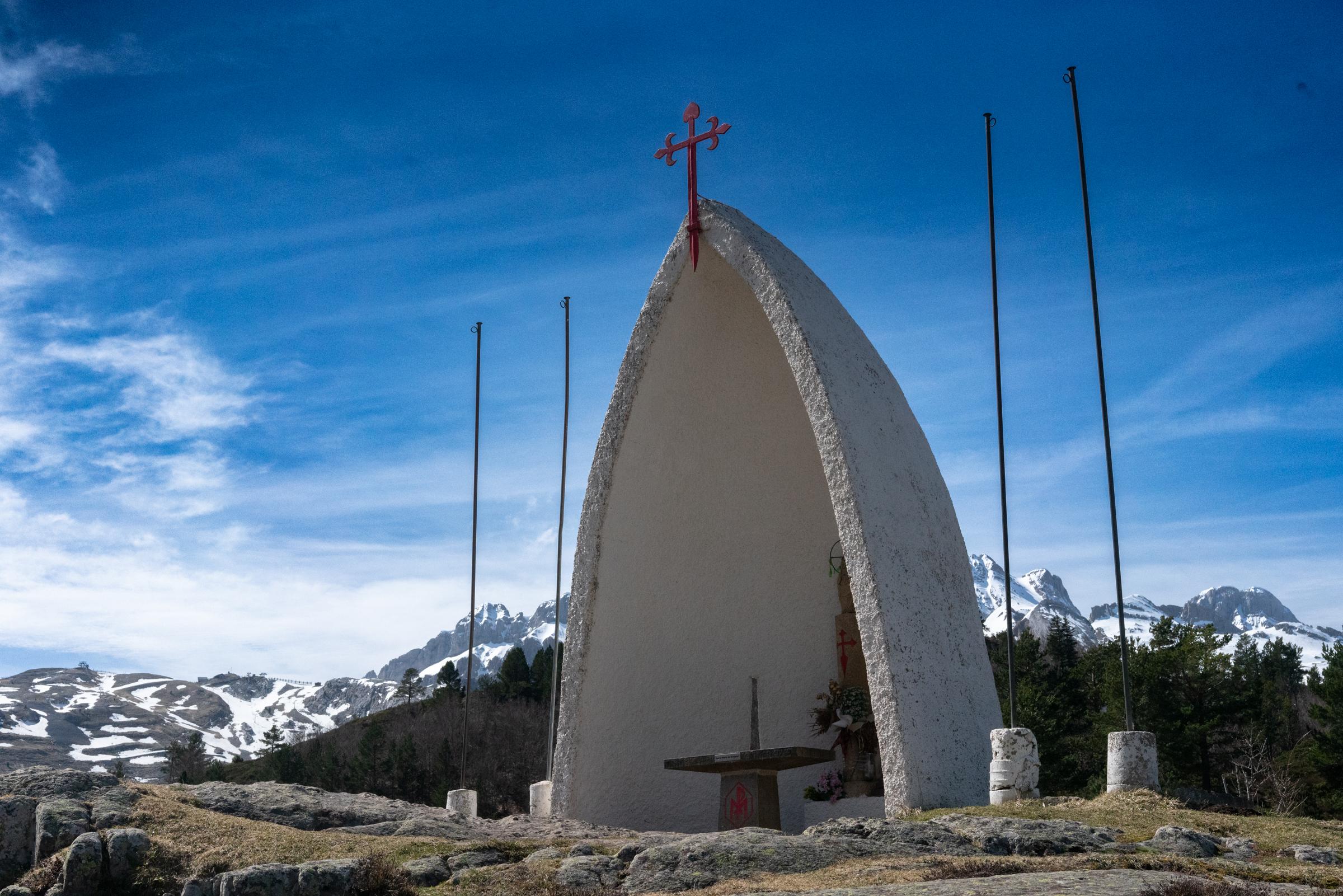 Scenic view of Somport on the Camino Francés