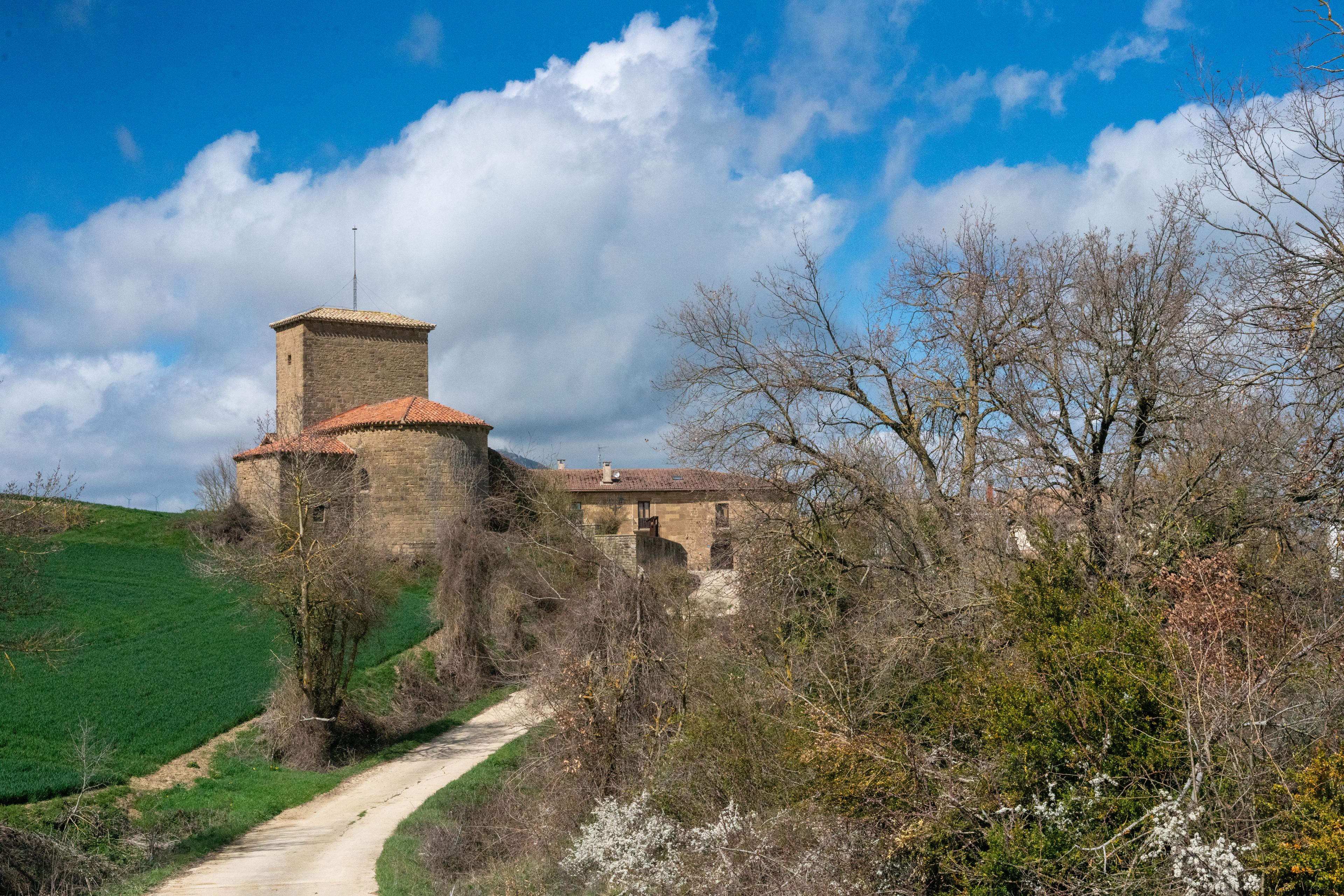 Scenic view of Abínzano on the Camino Francés