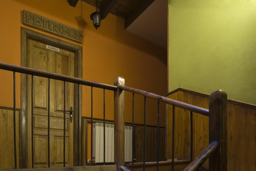 Camino de Santiago Accommodation: Refugio de Canfranc Sargantana