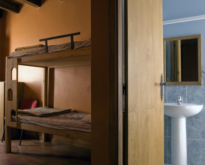 Camino de Santiago Accommodation: Refugio de Canfranc Sargantana