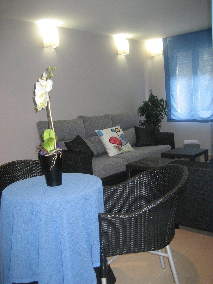 Camino de Santiago Accommodation: Albergue Río Aragón