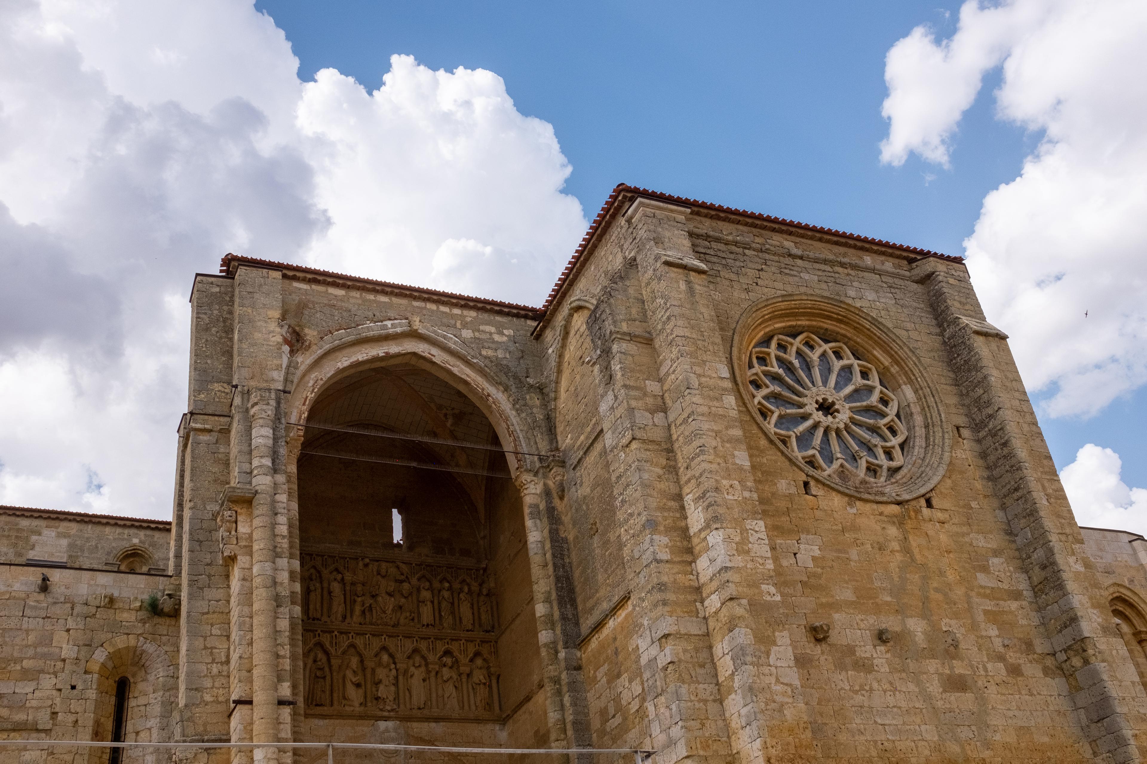 Scenic view of Villalcázar de Sirga on the Camino Francés