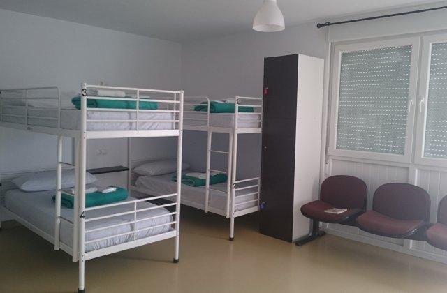 Camino de Santiago Accommodation: Albergue Mar de Fora