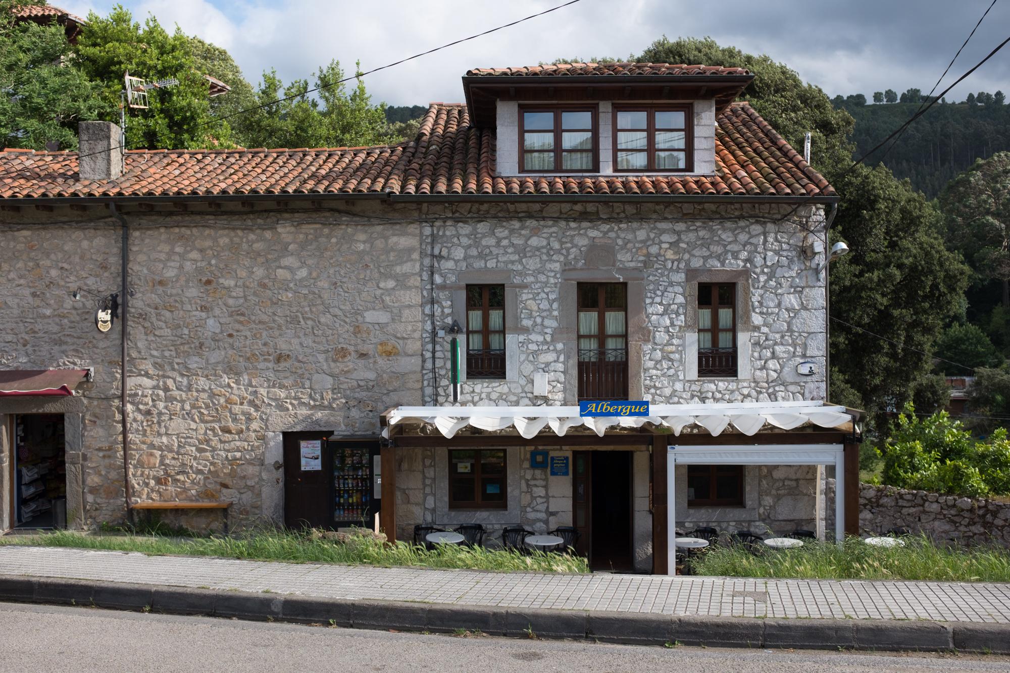 Image of Albergue Castiellu, pilgrim accommodation in Pendueles