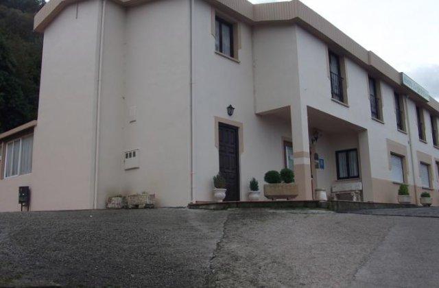 Image of Hotel La Quinta ⭑⭑, pilgrim accommodation in Cué