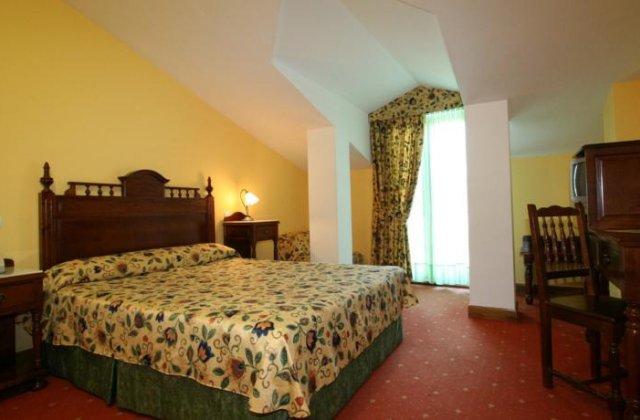 Image of Hotel Cueli ⭑⭑⭑, pilgrim accommodation in Viveda