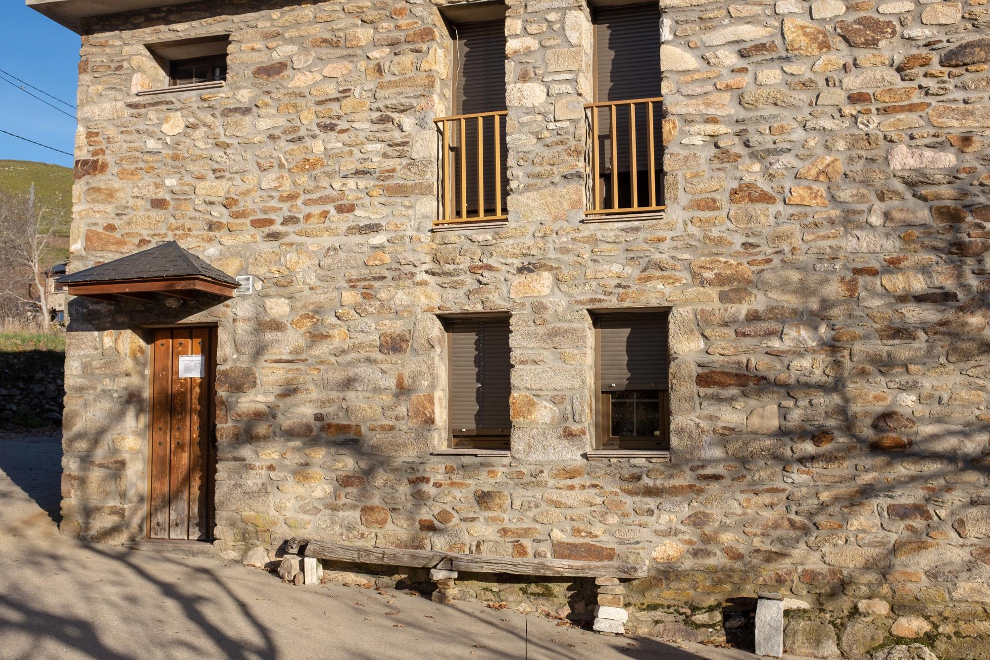 Image of Albergue de Lubián, pilgrim accommodation in Lubián