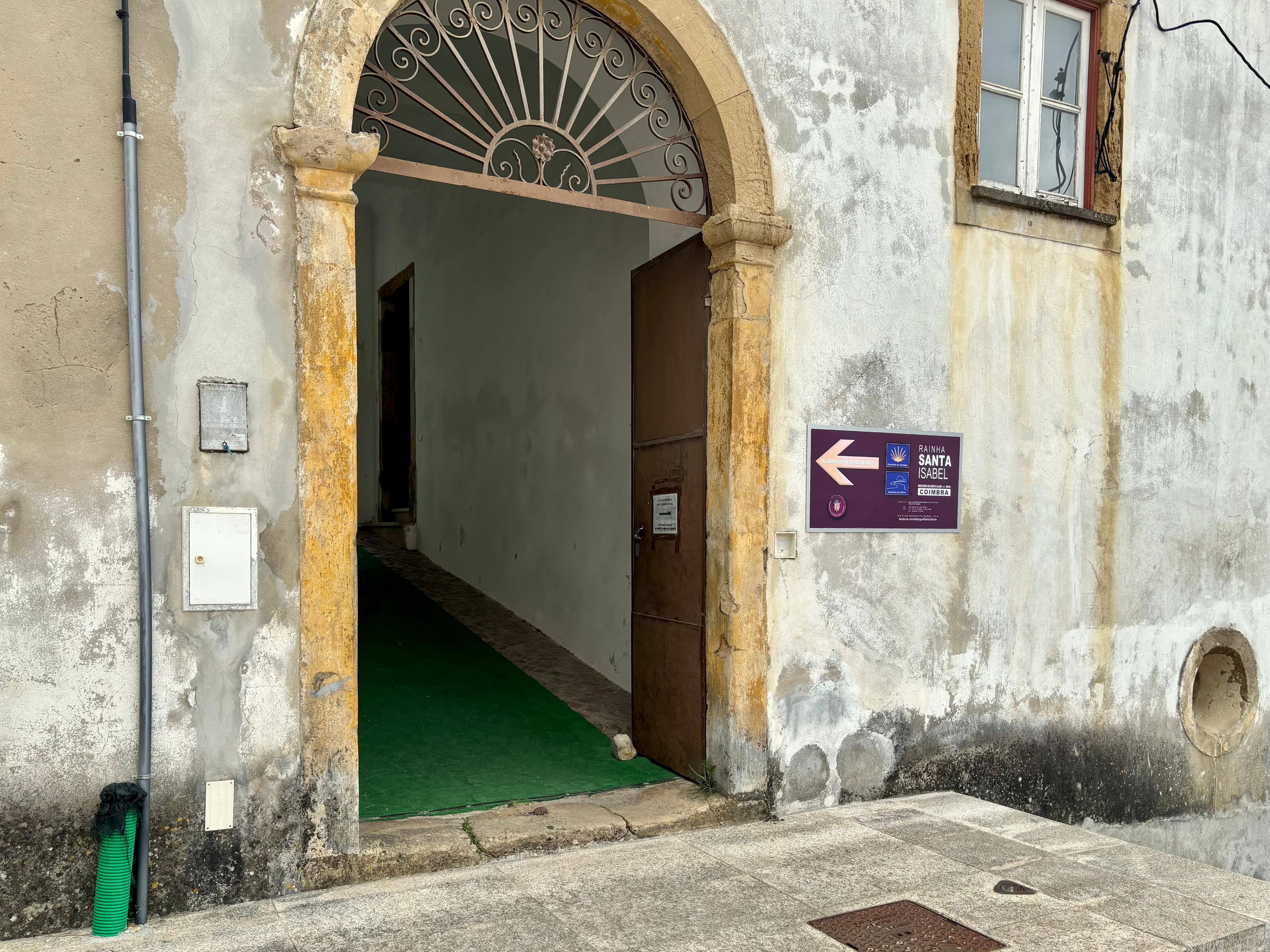 Image of Albergue de Peregrinos Rainha Santa Isabel, pilgrim accommodation in Santa Clara