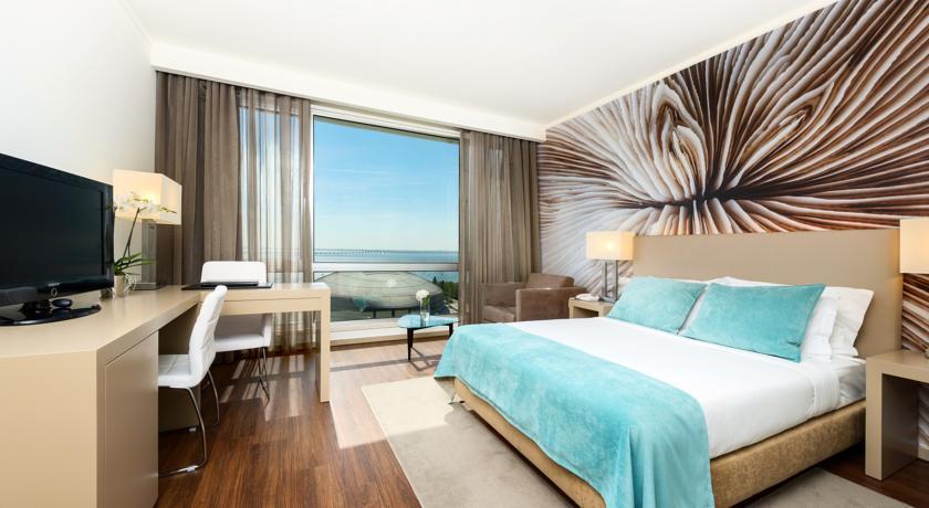 Image of Melia Lisboa Oriente Hotel ★★★★, pilgrim accommodation in Parque das Nações (Lisboa)