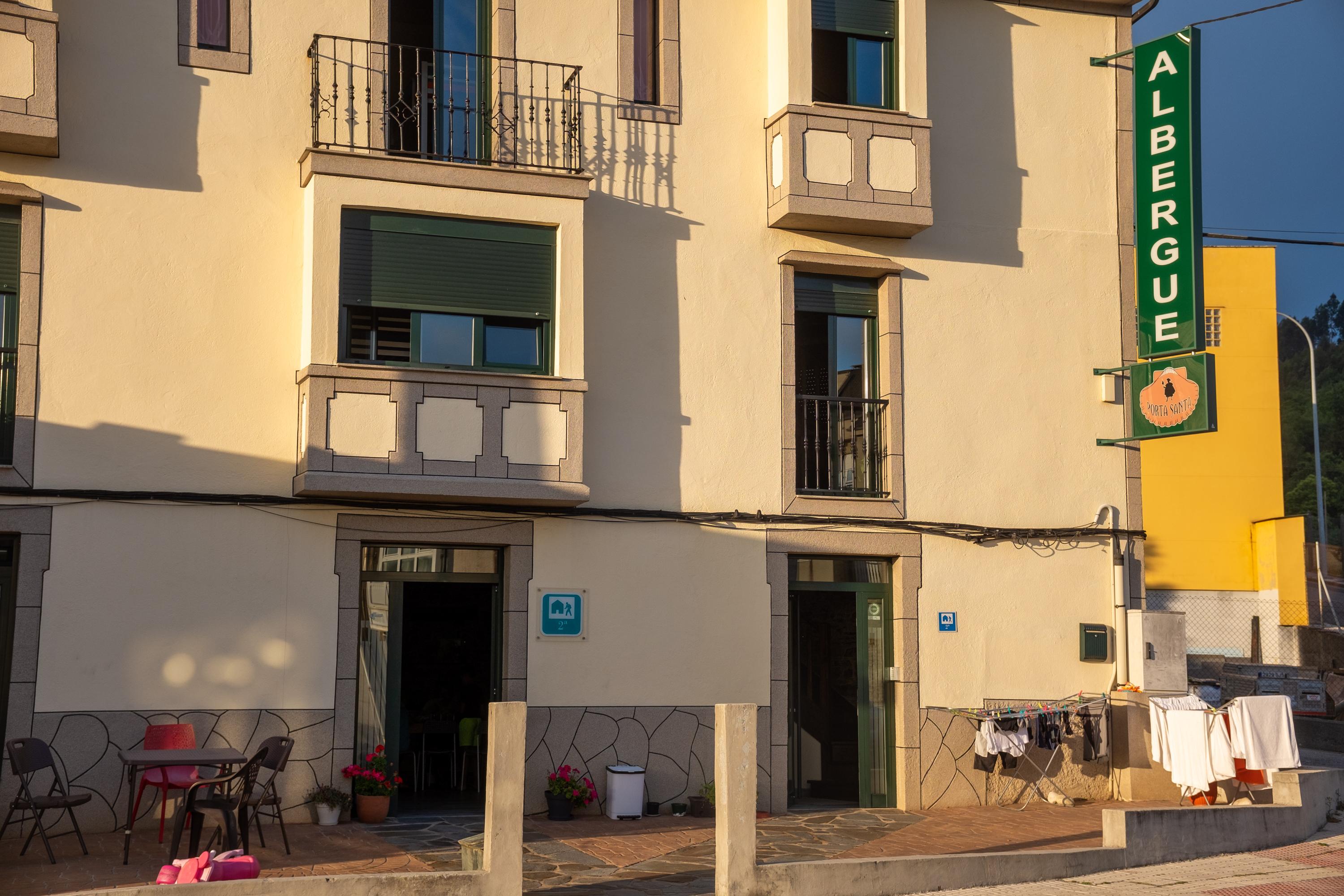Image of Albergue-Pensión Porta Santa, pilgrim accommodation in O Cádavo Baleira
