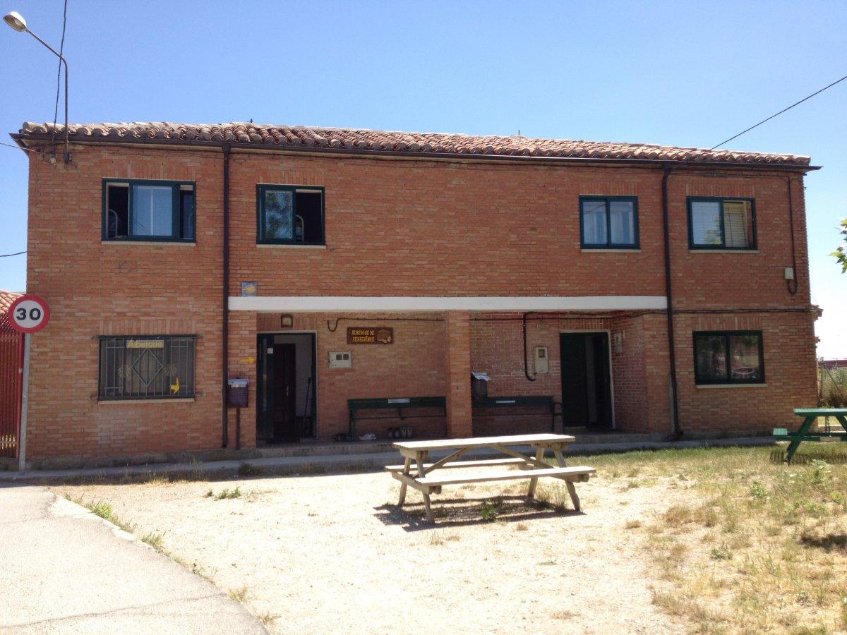 Image of Albergue de Tardajos, pilgrim accommodation in Tardajos