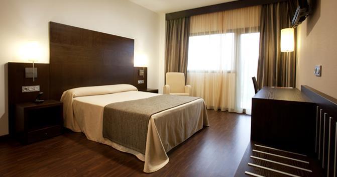 Image of Complejo Leo 24H ⭑⭑⭑, pilgrim accommodation in El Culebrín