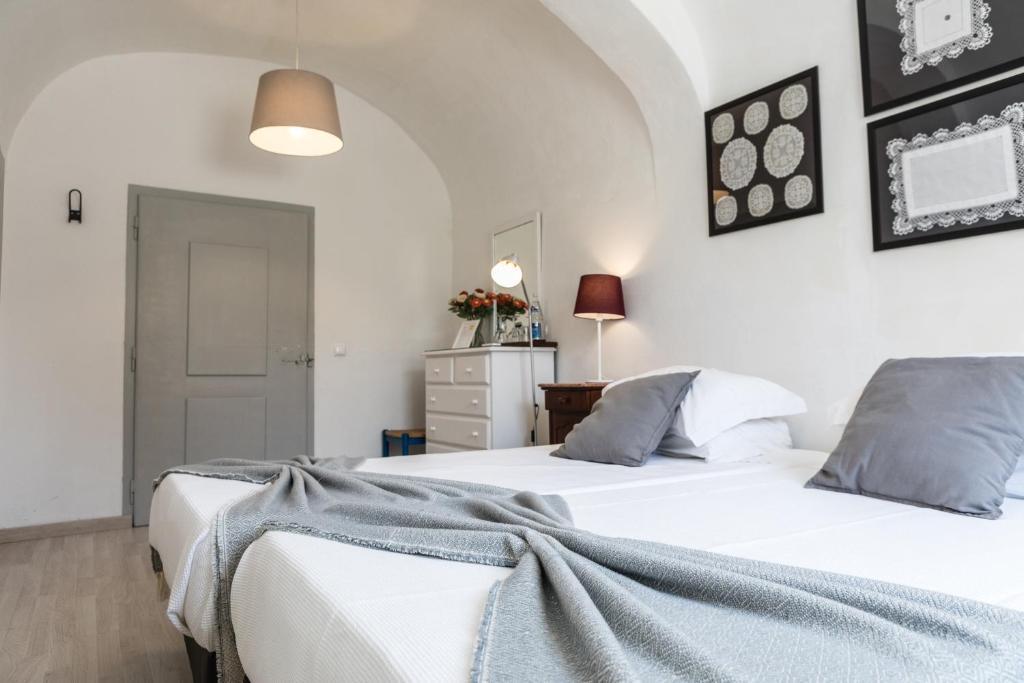 Image of Vintage Guest House - Casa do Escritor ⭑⭑⭑⭑, pilgrim accommodation in Évora