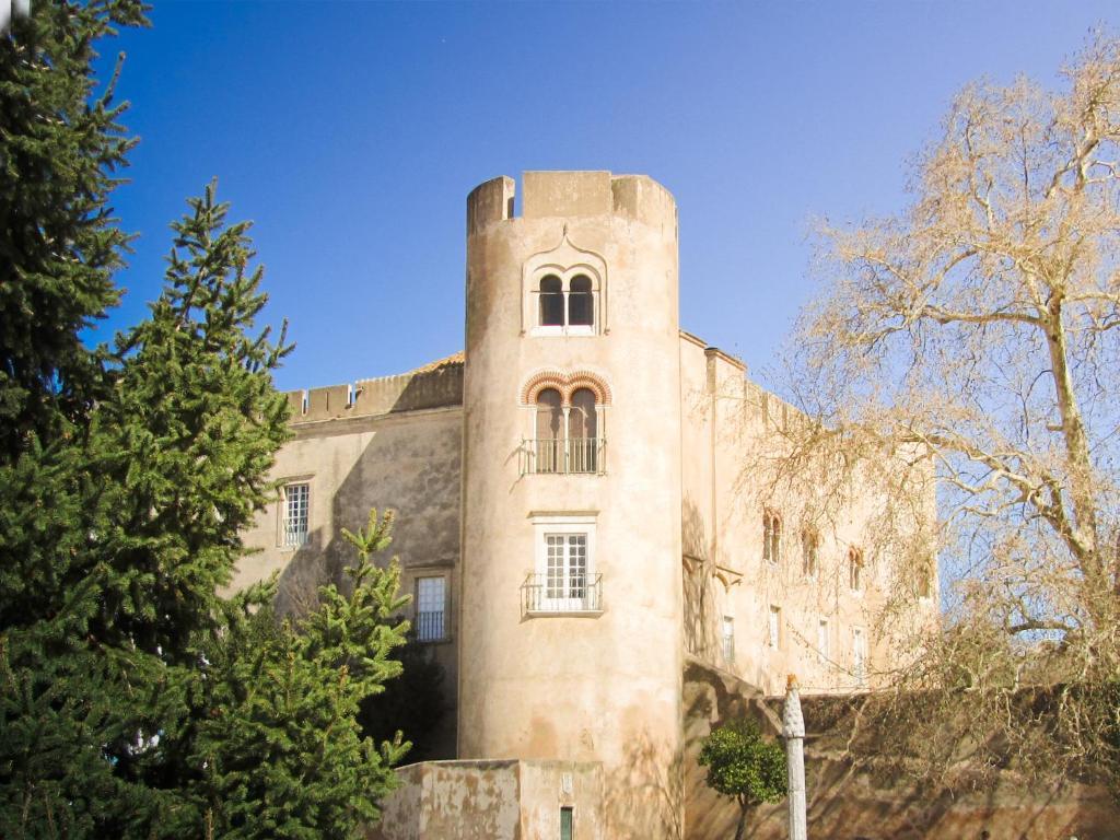 Image of Pousada Castelo de Alvito, pilgrim accommodation in Alvito
