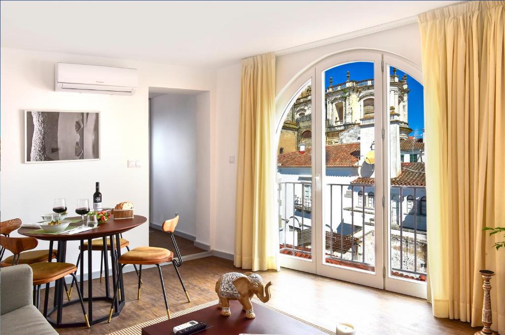 Image of The Noble House Suites & Apartments - by Unlock Hotels ⭑⭑⭑⭑, pilgrim accommodation in Évora