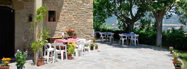 Image of Albergue de Artieda, pilgrim accommodation in Artieda